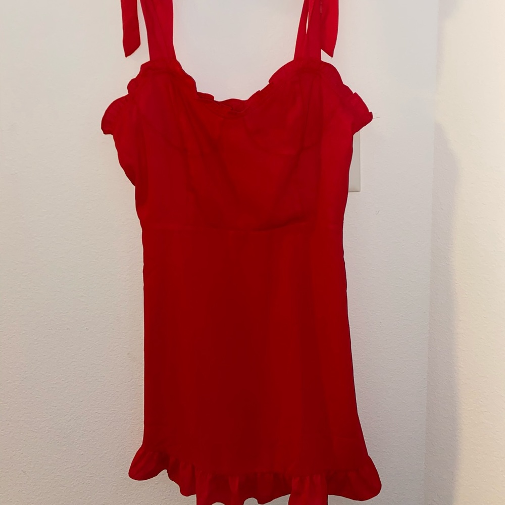Bustier red dress